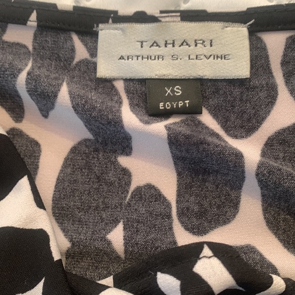 Four shells in excellent condition. XS. - Picture 4 of 5